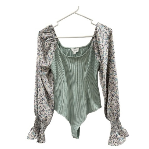 heyson Tops - Heyson Ribbed Floral Sleeve Bodysuit Size S